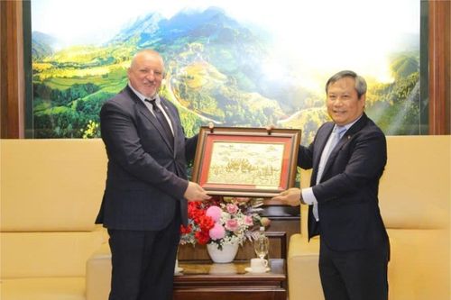 Bí thư Tỉnh ủy Quảng Ninh tiếp xã giao Chủ tịch Đảng Xã hội Hungary