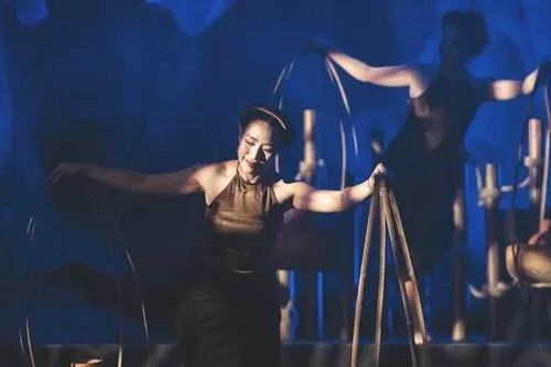 Có gì ở show diễn đầu tiên trong lòng hang Ngọc Rồng (Quảng Ninh)?