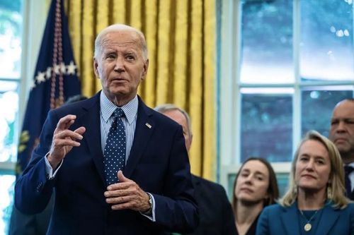 Tổng thống Mỹ Trump chỉ đạo điều tra người tiền nhiệm Biden