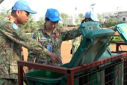 Nữ đại úy công binh Việt Nam lan tỏa màu xanh ở phái bộ UNISFA