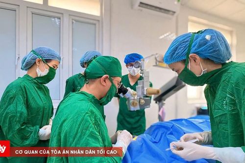 Cứu thành công bệnh nhân bị chấn thương xuyên nhãn cầu nguy kịch