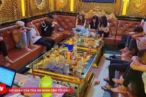 Đánh mất thanh xuân vì đua đòi các trào lưu mạng xã hội