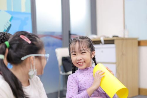 Giúp con nhận biết cảm xúc: Những điều cha mẹ không nên bỏ qua