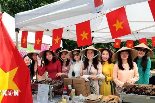 'Không gian Việt' gây ấn tượng mạnh tại Hội chợ Văn hóa-Ẩm thực Liên hợp quốc