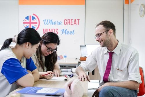Giảng viên quốc tế: Nâng tầm chất lượng của chương trình Gloucestershire Vietnam