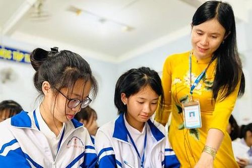 Cô giáo vận động được hơn 5 tỷ thực hiện hỗ trợ học sinh nghèo vượt khó