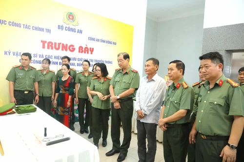 Lưu giữ kỷ vật của những liệt sĩ công an nhân dân