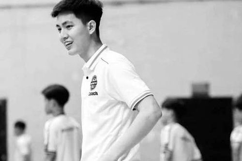 Cựu sao futsal Việt Nam đột ngột qua đời ở tuổi 25 ngay trên sân cỏ
