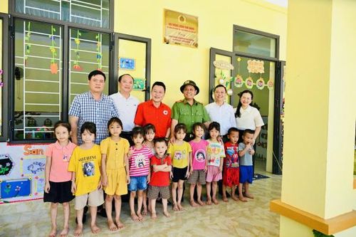 Trường Mầm non Hùng Lợi - Quà tặng của Bộ trưởng Lương Tam Quang dành cho thiếu nhi ở Tuyên Quang