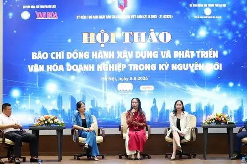Báo chí đồng hành xây dựng văn hóa doanh nghiệp