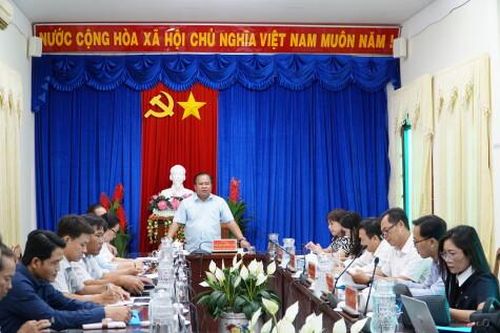 Nỗ lực hình thành môi trường hành chính công phục vụ