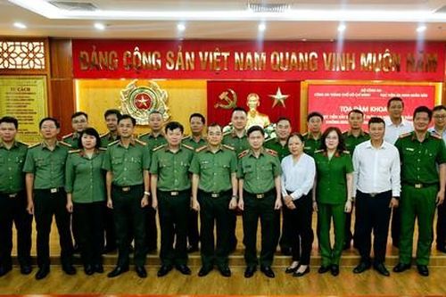 Công an TPHCM đạt nhiều kết quả quan trọng trong xây dựng thế trận an ninh nhân dân trên không gian mạng