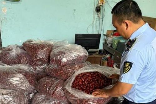 Phát hiện hàng ngàn sản phẩm là thực phẩm không rõ nguồn gốc