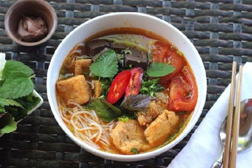 Cách nấu bún riêu cua Nam Bộ thơm ngon