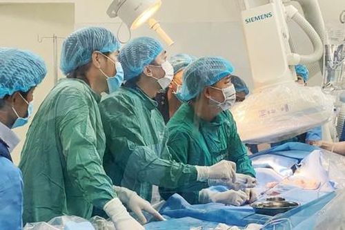 190 ngày giành lại sự sống cho bé sinh non bị bỏ rơi