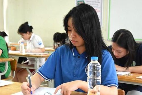 Bí quyết giúp sĩ tử lớp 10 vững sức khỏe, tinh thần