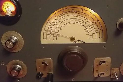 'Đài phát thanh ngày tận thế UVB-76' đột nhiên phát sóng sau vụ sân bay Nga bị tấn công