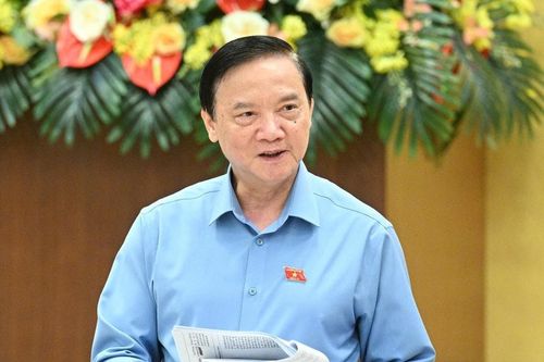 Đại biểu chuyên trách phải thực hiện đúng các quy định về cán bộ, công chức
