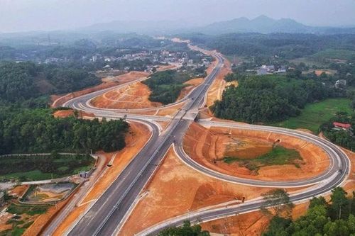 Điều chỉnh chủ trương đầu tư dự án cao tốc Tuyên Quang-Hà Giang