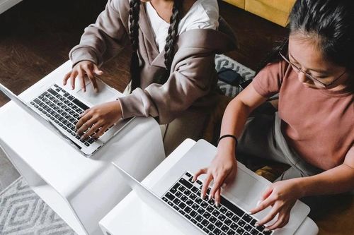 Để AI tạo sinh không cản trở sự phát triển xã hội của trẻ