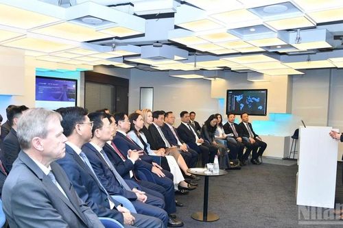 Thủ tướng Phạm Minh Chính thăm Trung tâm e-Estonia – Biểu tượng của Chính phủ số hàng đầu thế giới
