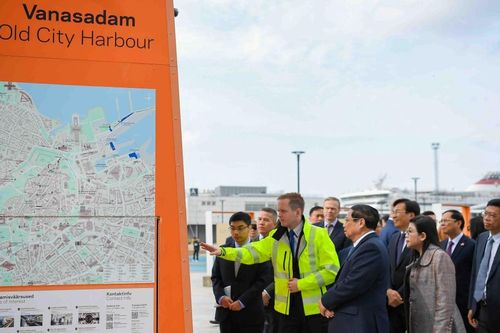 Thủ tướng Phạm Minh Chính và chuyến đi mang theo khát vọng xanh, tầm nhìn số