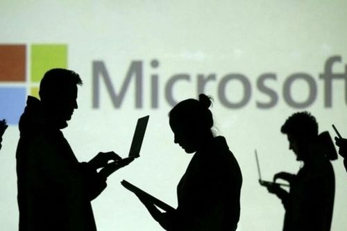 Microsoft tiếp tục cắt giảm hàng trăm nhân sự