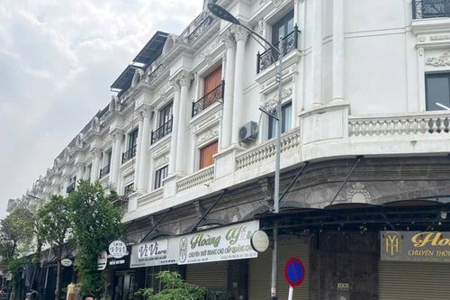 Loạt cửa hàng tại chợ đầu mối ở Hà Nội tạm dừng kinh doanh