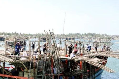 Vẫn dọc ngang từng mét nước chủ quyền - Bài 3: Chuyện hành trình về Tri Tôn