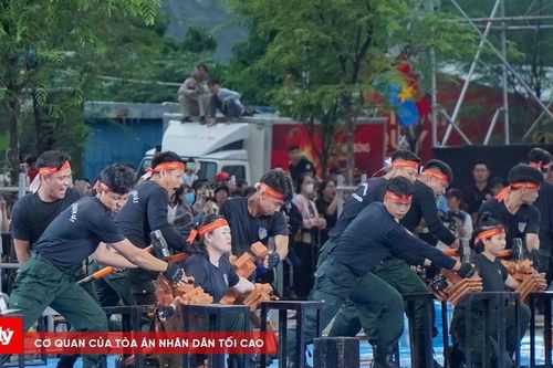 Màn biểu diễn đặc sắc của Công an nhân dân ở TP.HCM