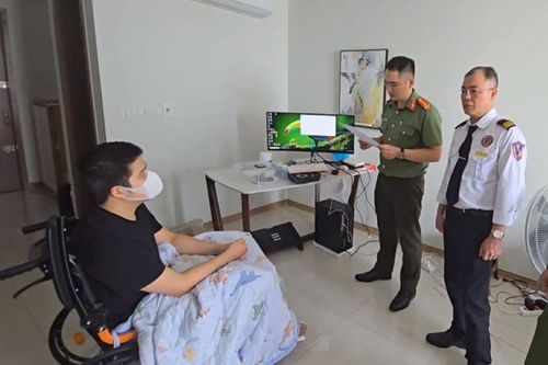 Công an TP Hà Nội triệt phá đường dây mua bán hàng giả số lượng 'khủng' trị giá 22 tỷ đồng