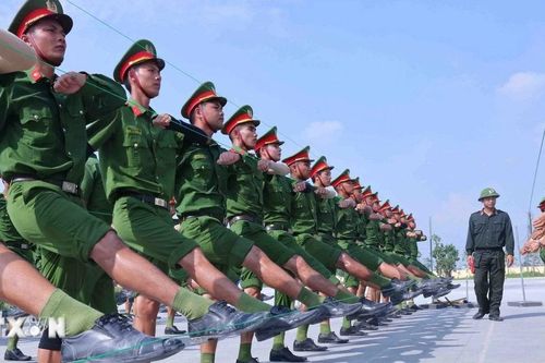 Chiến sỹ công an tập luyện cho Lễ diễu binh mừng 80 năm Quốc khánh 2/9