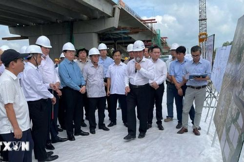 Phó Thủ tướng kiểm tra tiến độ cầu Bình Gởi thuộc Vành đai 3 TP Hồ Chí Minh