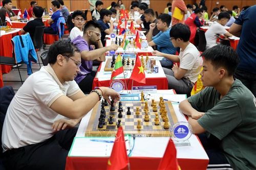 Khai mạc Giải Cờ vua đại kiện tướng, kiện tướng quốc tế Quảng Ninh lần thứ II