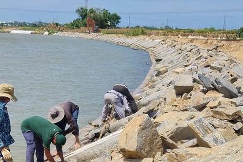 Dự án 125 tỷ đồng chống sạt lở ở Đà Nẵng 'kẹt' vật liệu, vướng mặt bằng