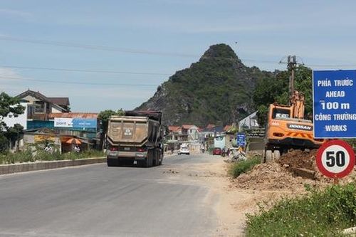 Vì sao dự án cải tạo, nâng cấp Quốc lộ 7 chưa thể về đích sau nhiều lần gia hạn?