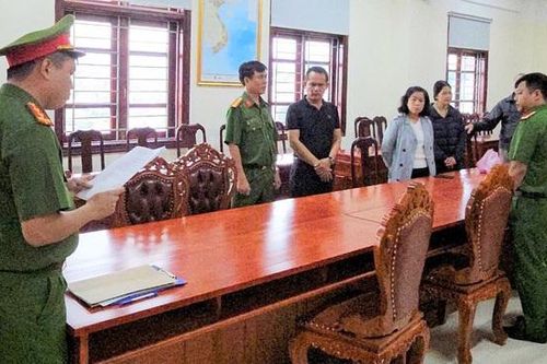 Bắt giám đốc công ty bất động sản móc nối 'chuyển đất công thành đất tư' tại Lâm Đồng