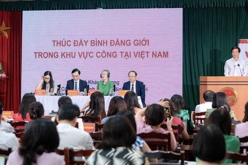 Thúc đẩy bình đẳng giới trong khu vực công: Thay đổi để phụ nữ tiến xa hơn