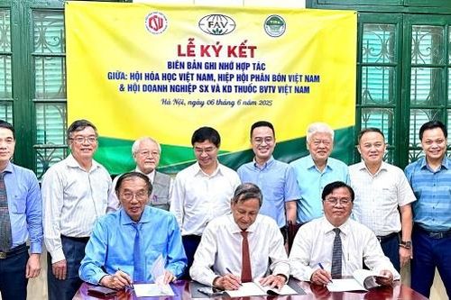 Ba hiệp hội ký kết Biên bản ghi nhớ hợp tác thúc đẩy nông nghiệp xanh