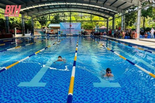 Sôi nổi giải bơi thanh thiếu nhi tỉnh Thanh Hóa