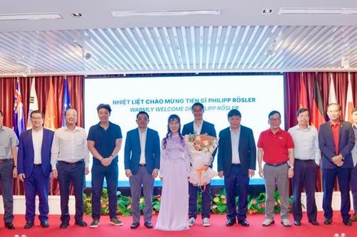 Tiến sĩ Philipp Rösler - Nguyên Phó Thủ tướng Đức - gia nhập Vietjet