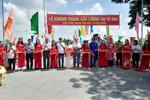 Khánh thành cầu Lương Thị Tú Anh