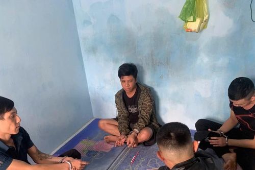 Tạm giữ 3 đối tượng thuê phòng trọ tại thị trấn Kon Dỡng để 'đập đá'