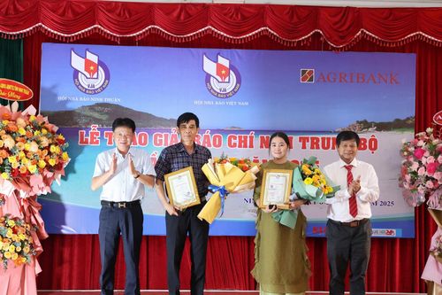 Vinh danh 22 tác phẩm đoạt Giải báo chí Nam Trung Bộ lần thứ II