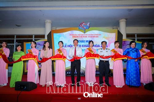 Đa dạng hoạt động tại Lễ hội sách Khánh Hòa 2025