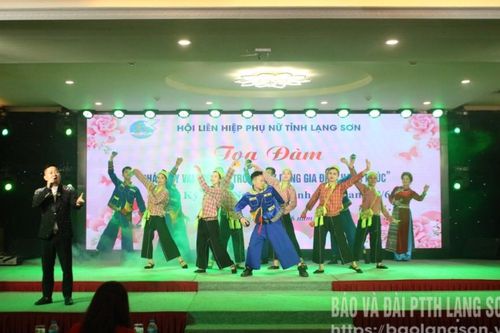 Tọa đàm 'Phát huy vai trò giới trong xây dựng gia đình hạnh phúc' tại thành phố Lạng Sơn