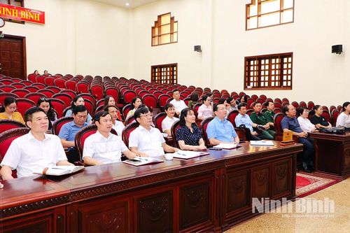 Hội nghị Báo cáo viên Trung ương tháng 6/2025