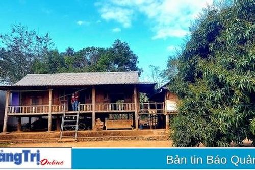 'Sử thi' dưới chân núi Ărchong