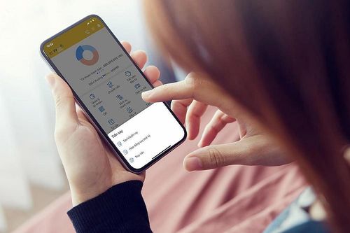Tận dụng 'mỏ vàng' dữ liệu, ngân hàng cạnh tranh cho vay trực tuyến