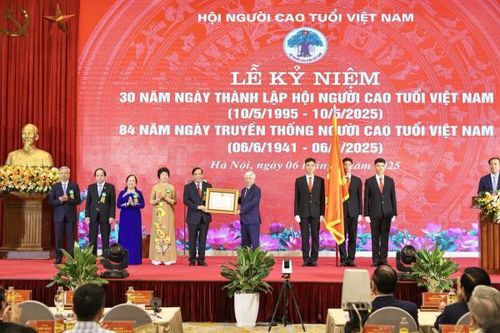 Hội Người cao tuổi Việt Nam kỷ niệm 30 năm Ngày thành lập và đón nhân Huân chương Lao động hạng Nhất